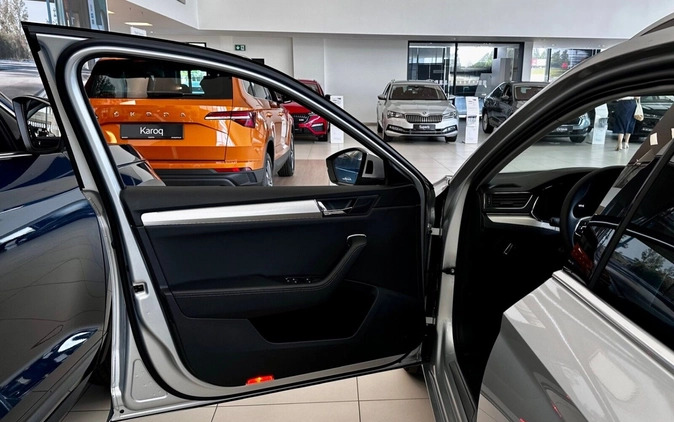 Skoda Superb cena 187990 przebieg: 4, rok produkcji 2024 z Sompolno małe 79